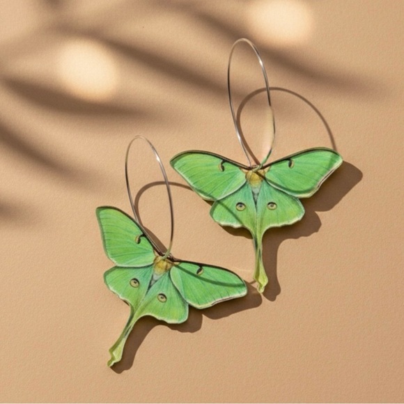 TERRA GEMMS Studio Series Green Luna Moth Hoop Statement Earrings - Picture 2 of 3
